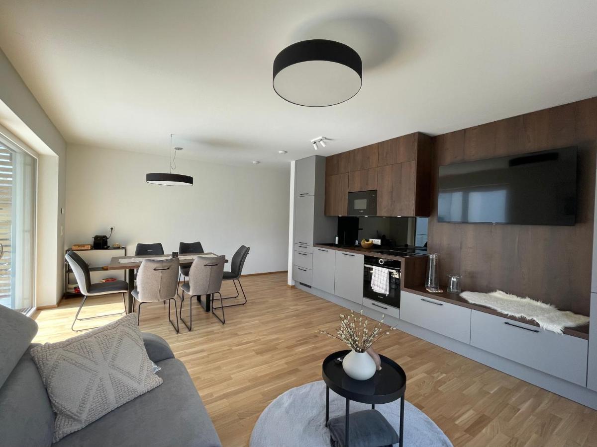 Luxury - Apartment Mit Balkon In Seenaehe Gmunden Exteriér fotografie